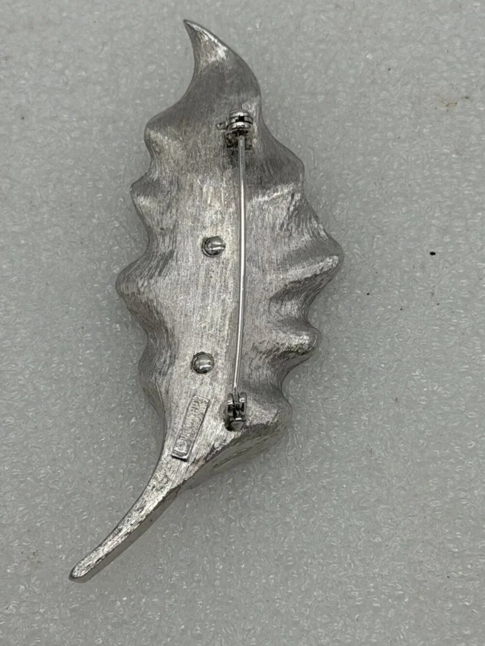 Vintage Kramer Leaf Shaped Brooch Pin